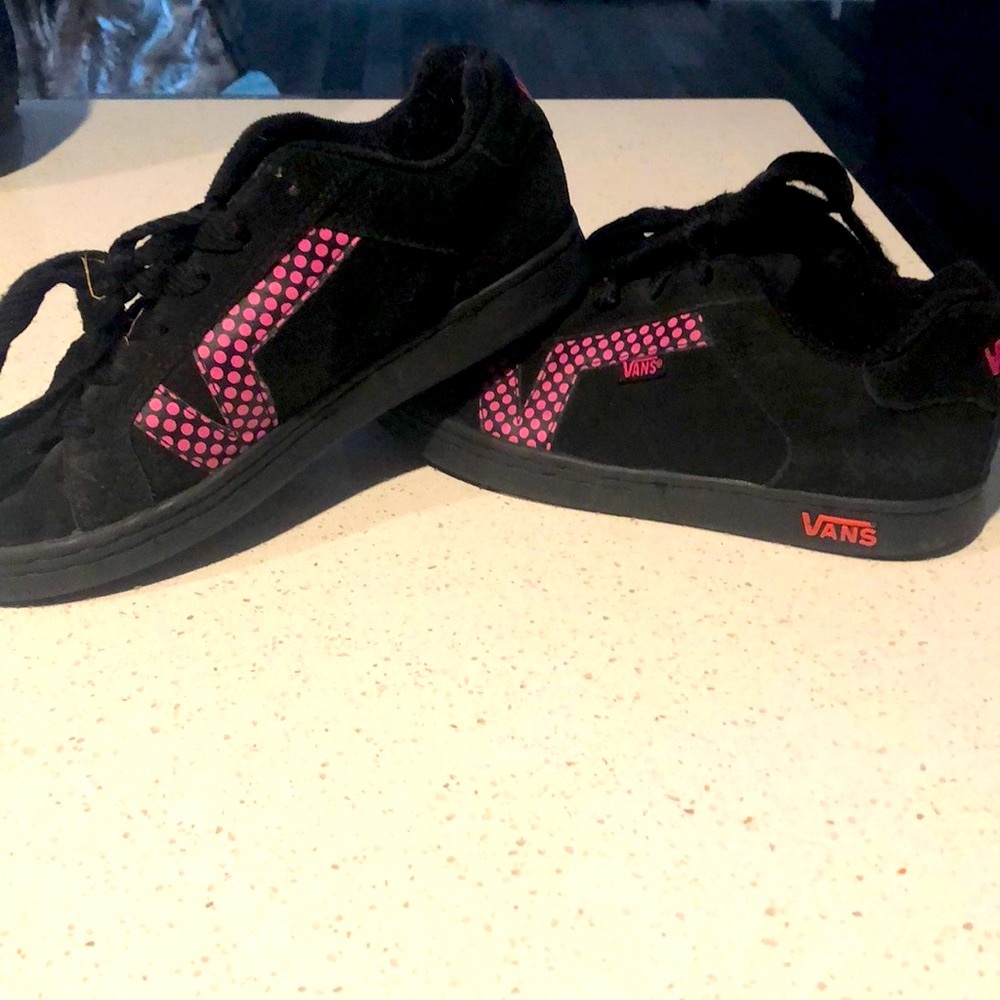 Vans - Picture 3 of 4